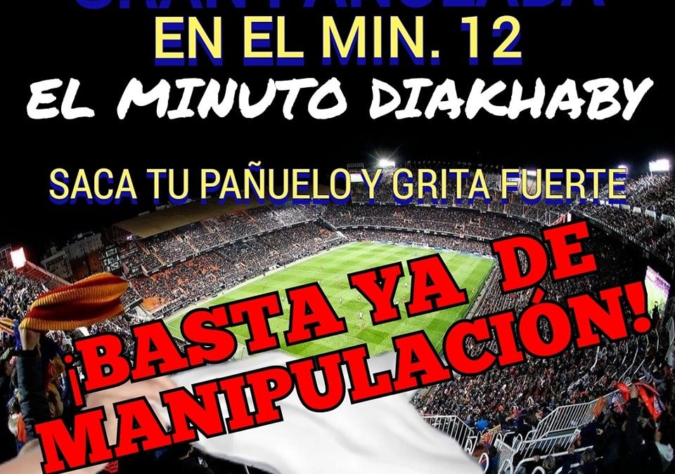 pañolada de apoyo a Diakhaby en el minuto 12 contra el Espanyol